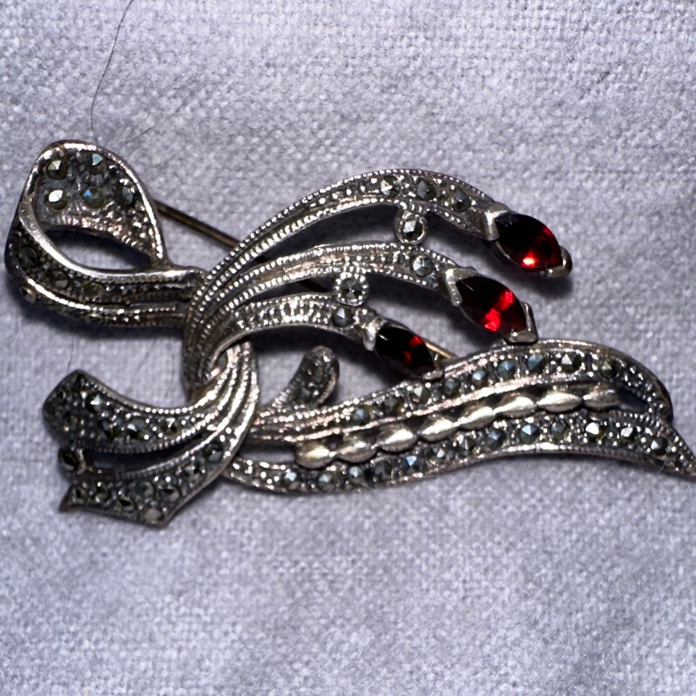 vintage Judith Jack sterling silver marcasite and garnet flower leaf brooch pin